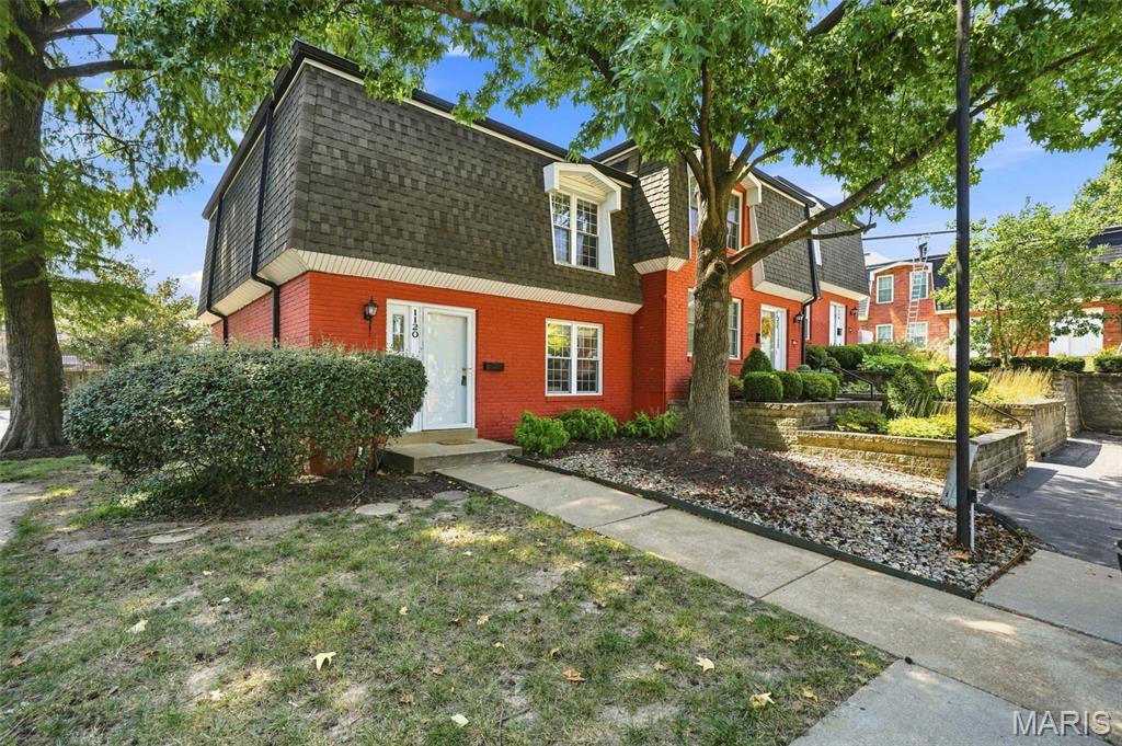 Beau Jardin Twnhms A Condo - Residential