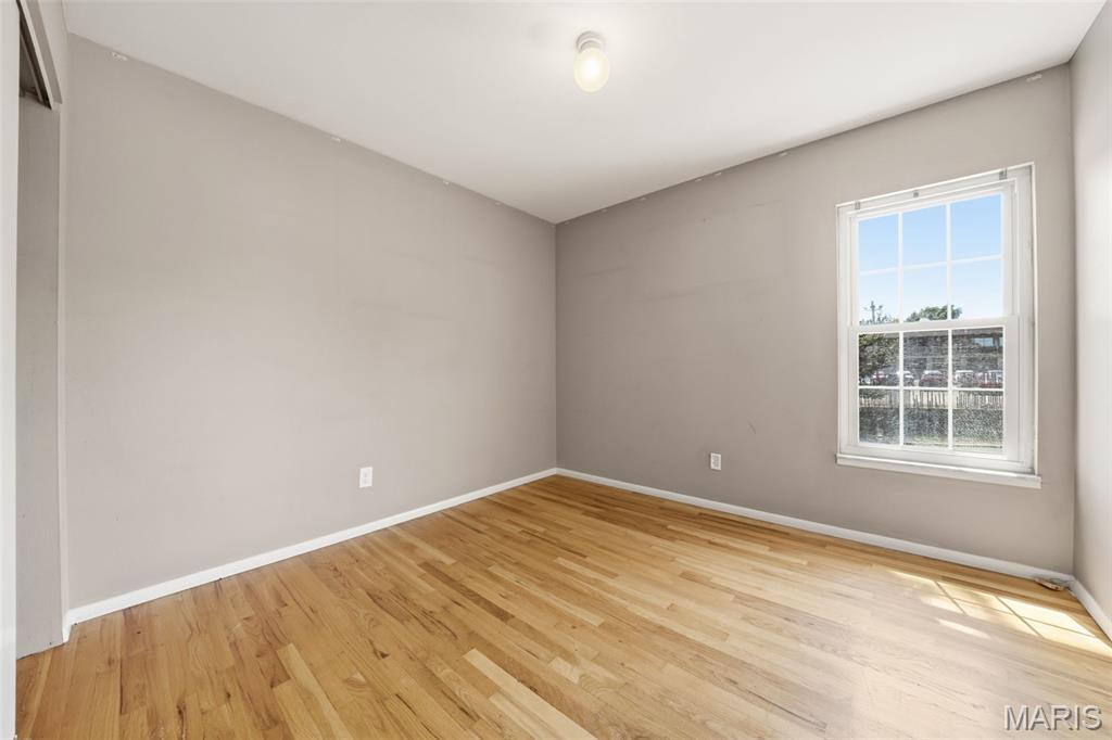 Beau Jardin Twnhms A Condo - Residential