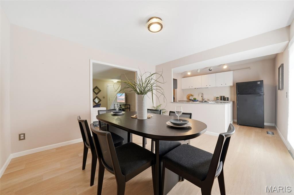 Beau Jardin Twnhms A Condo - Residential