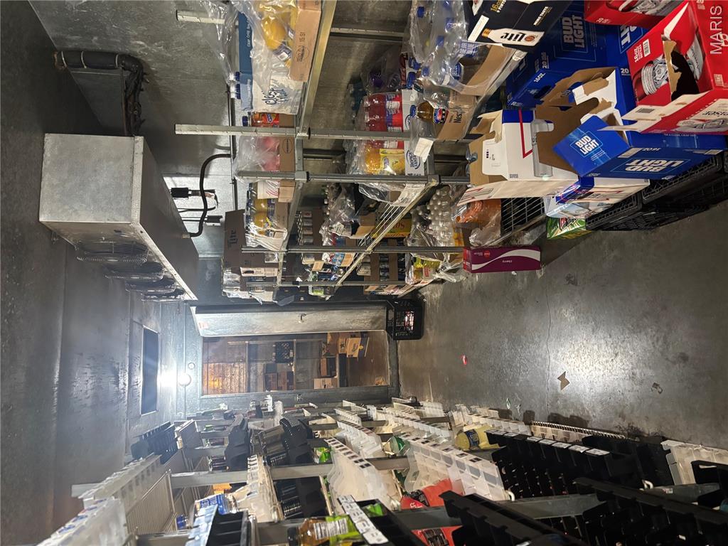 Unknown - Commercial Sale