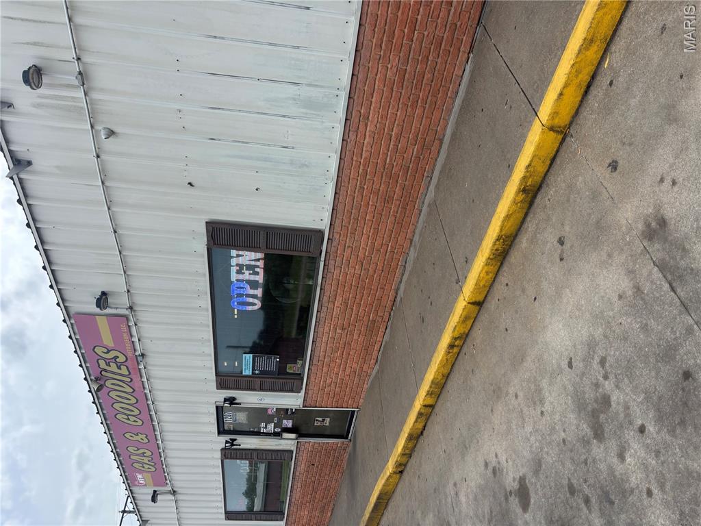 Unknown - Commercial Sale
