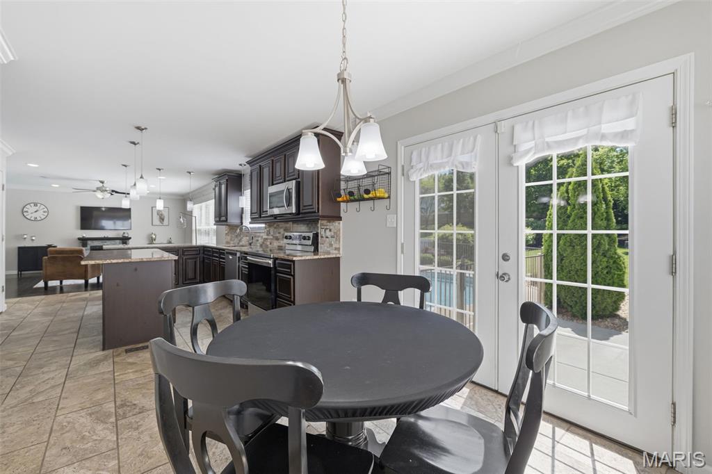 Country Crossing - Residential