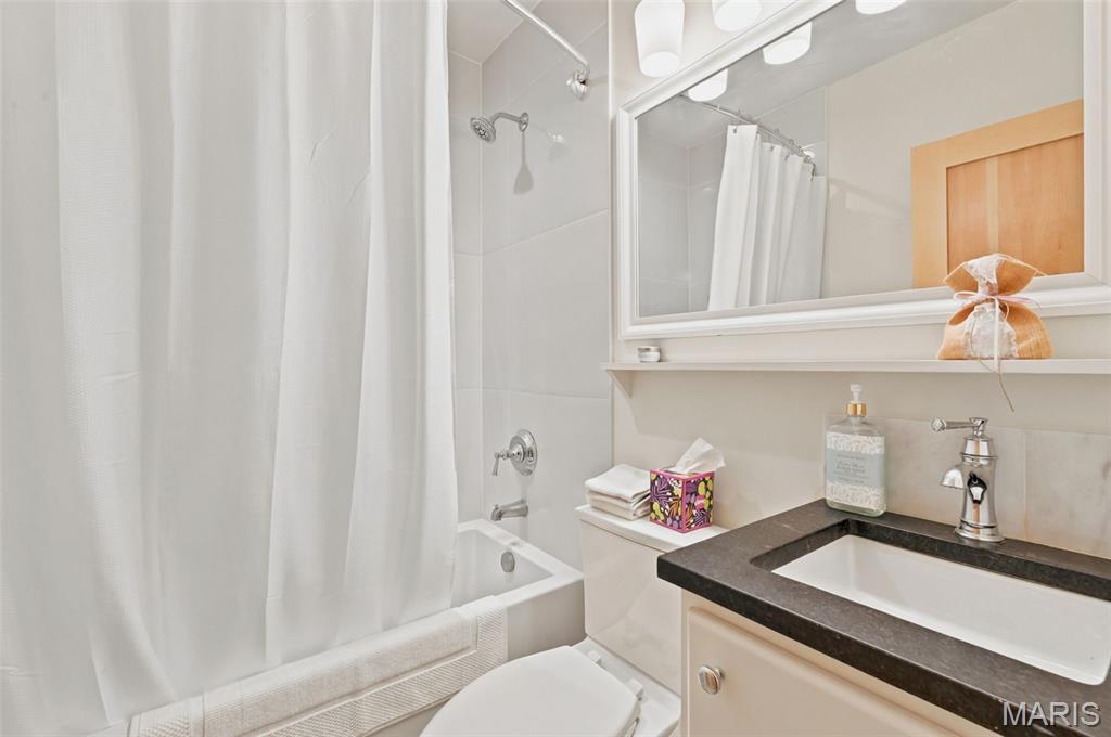 Westmoor Park 1 - Residential Lease