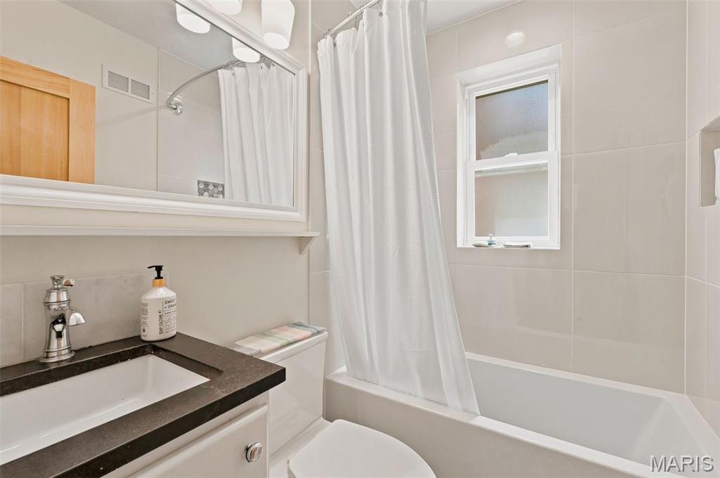 Westmoor Park 1 - Residential Lease