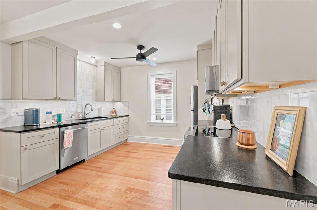 Westmoor Park 1 - Residential Lease