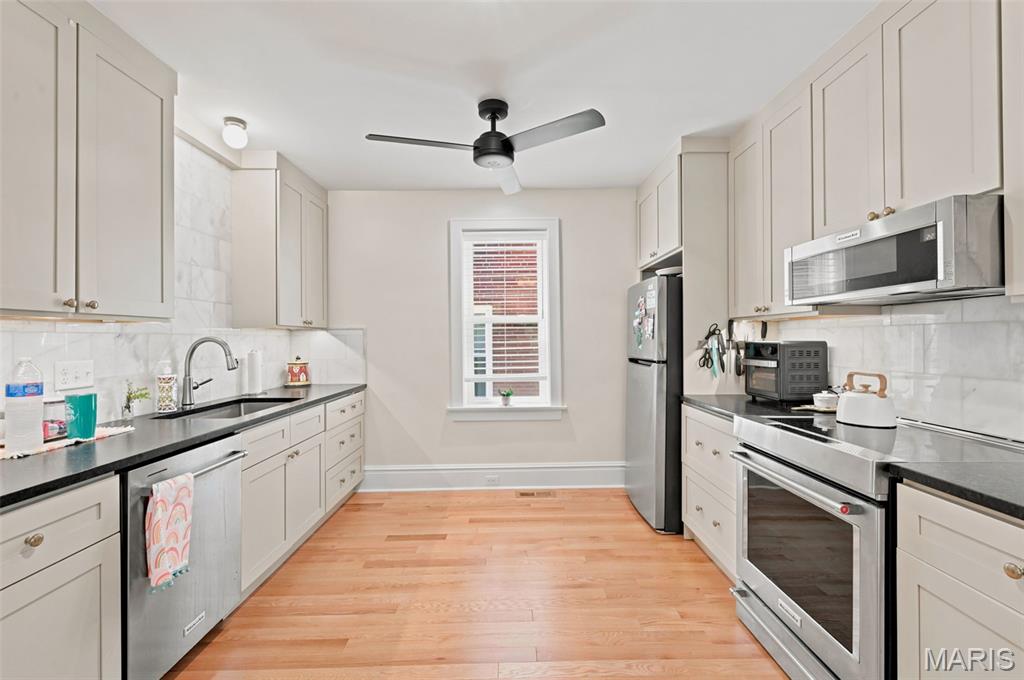 Westmoor Park 1 - Residential Lease