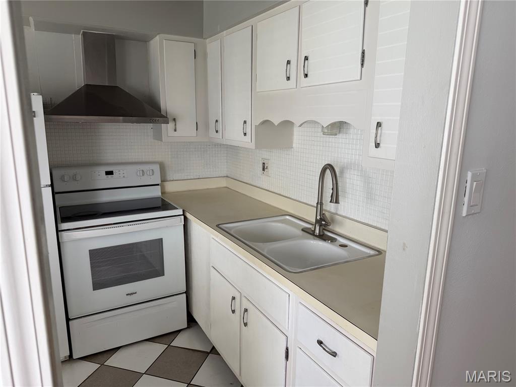 Hazelcrest Iii Condo - Residential