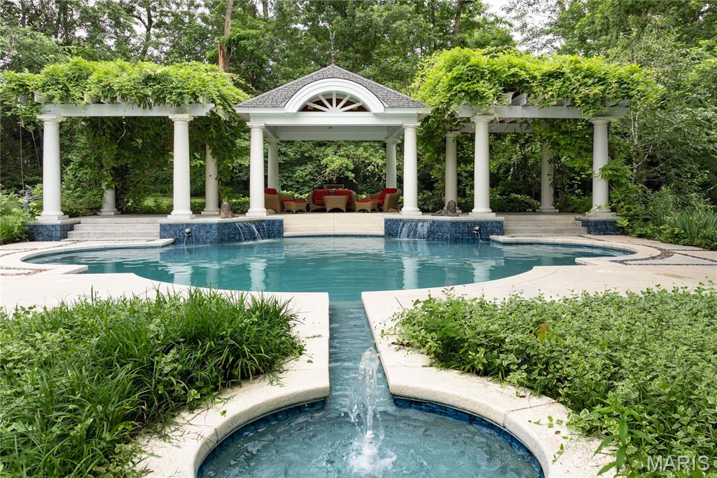 Ballas Courts - Residential