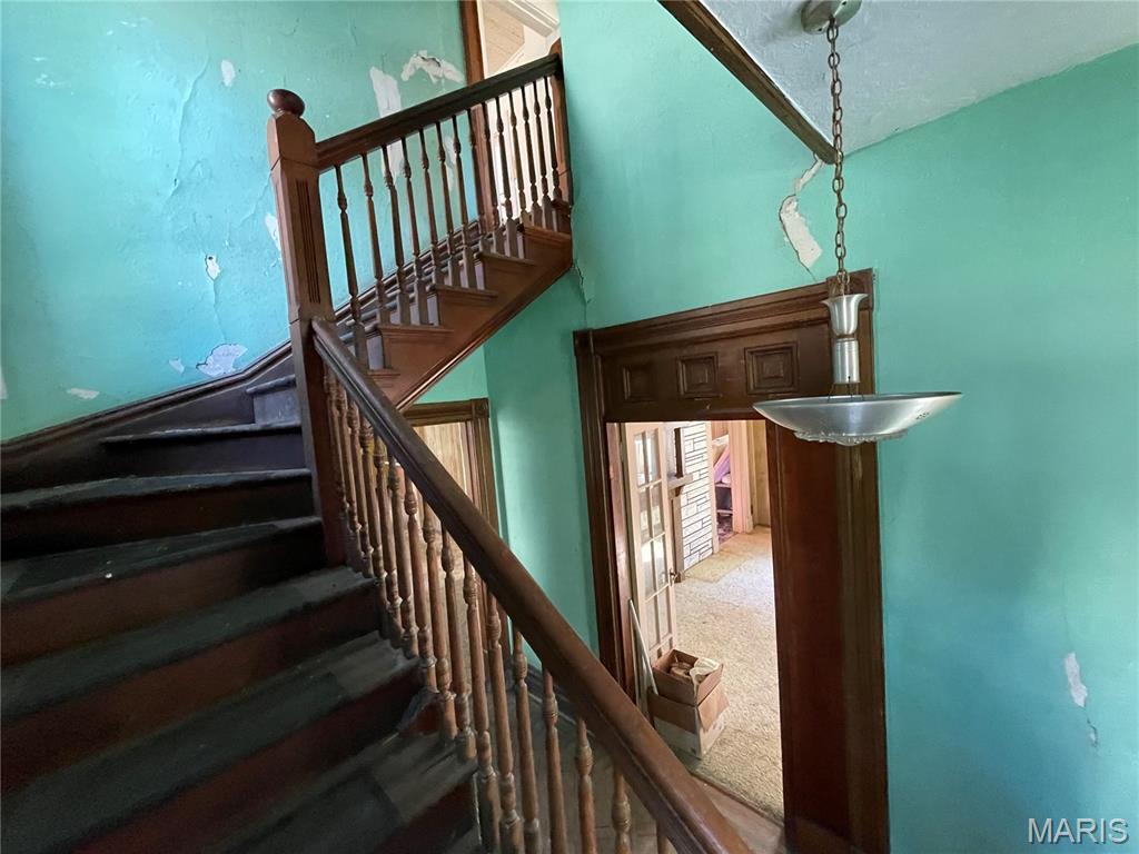City/Stcharles - Residential