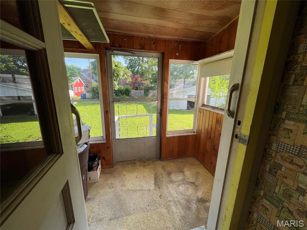 City/Stcharles - Residential