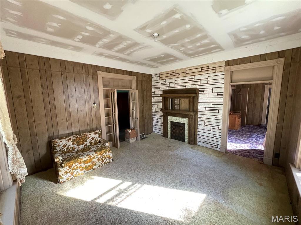 City/Stcharles - Residential