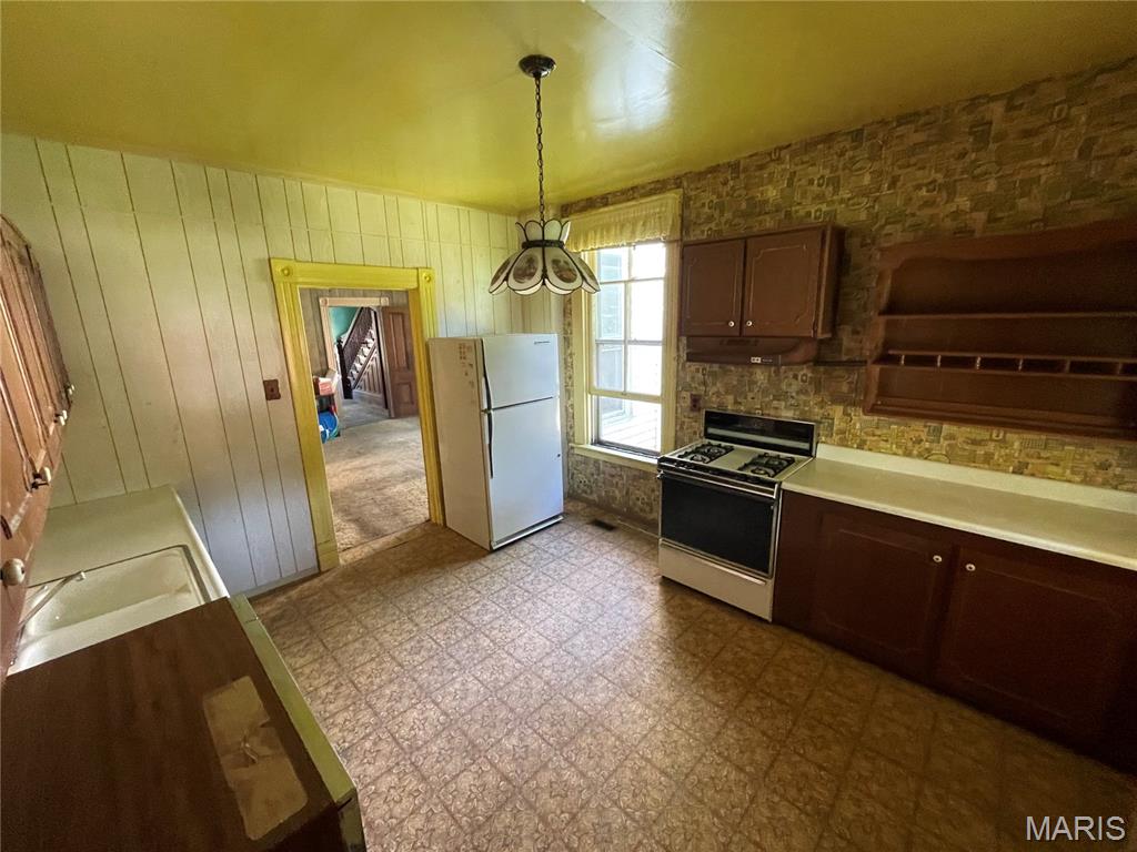 City/Stcharles - Residential