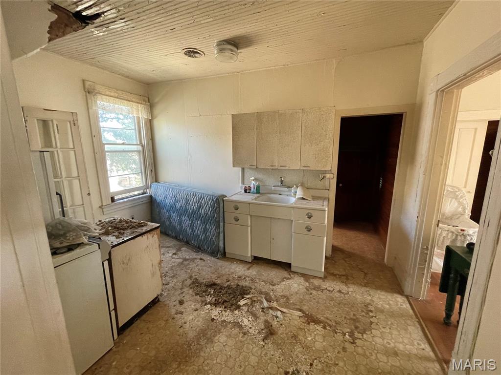 City/Stcharles - Residential