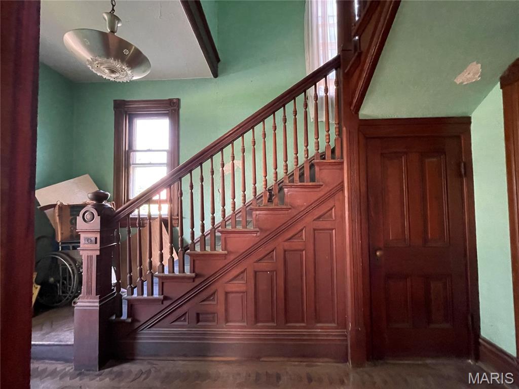 City/Stcharles - Residential