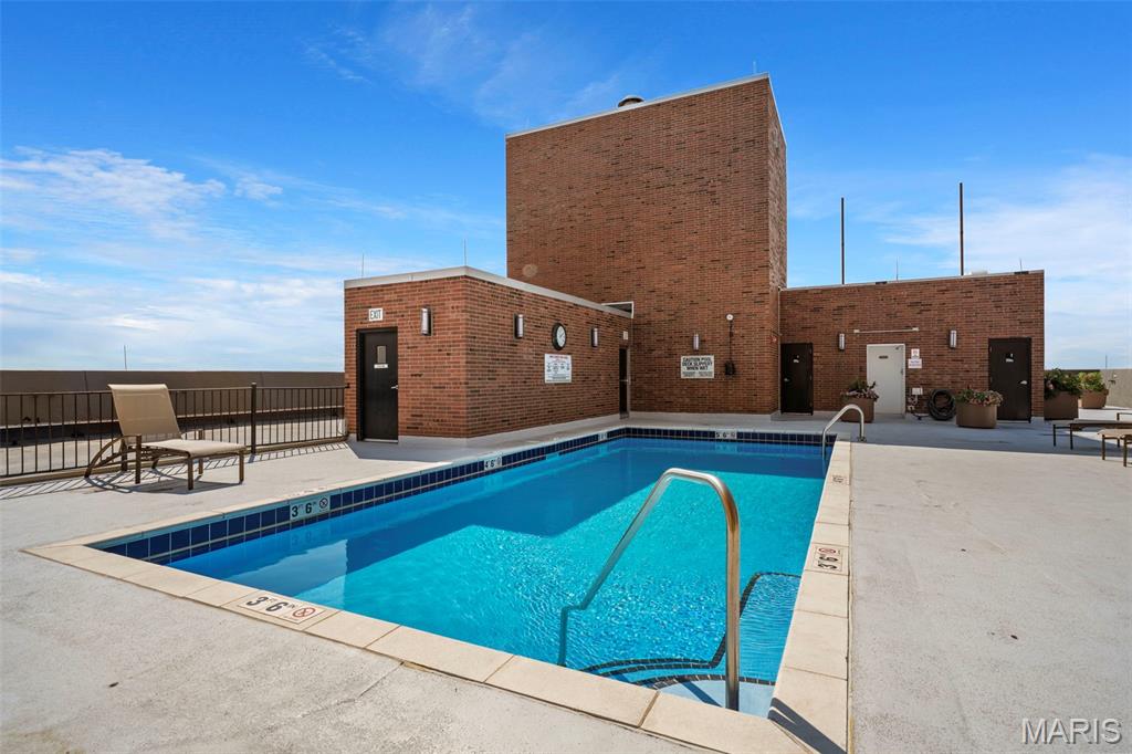 Park Tower Condo - Residential