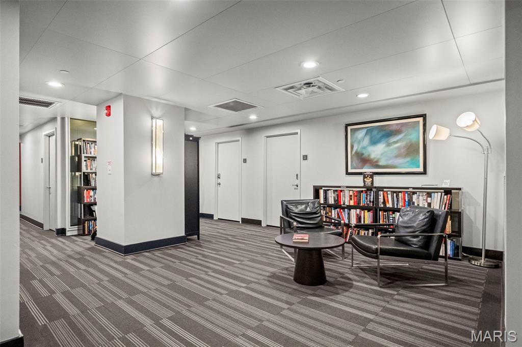 Park Tower Condo - Residential