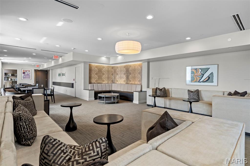 Park Tower Condo - Residential