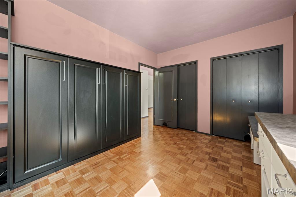 Park Tower Condo - Residential