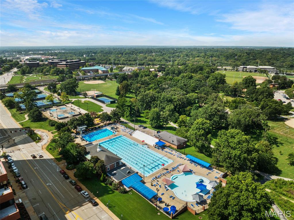 Park Tower Condo - Residential