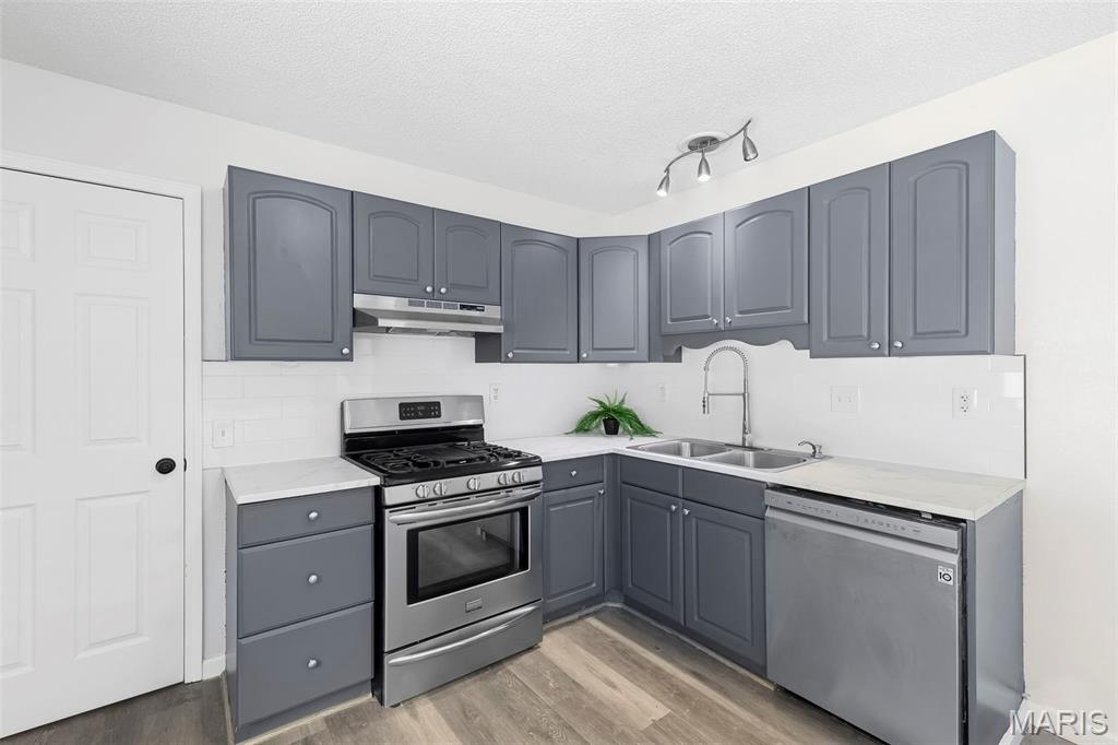 Woodside 19 - Residential