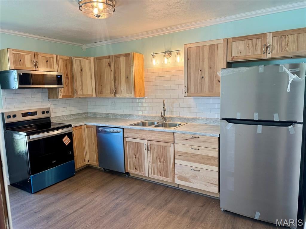 Singleton - Residential