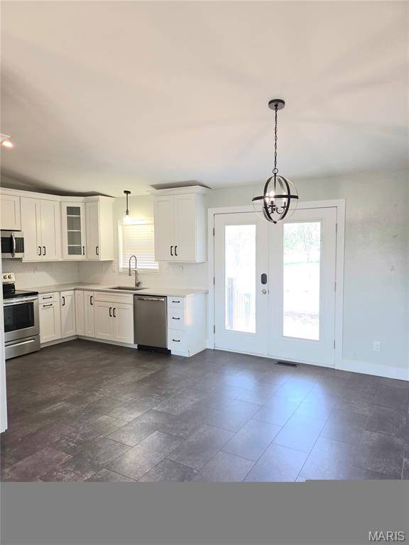 Shelley Manor 02 - Residential