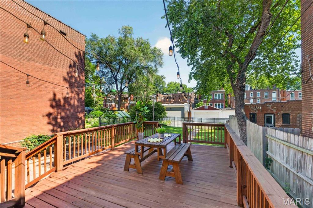 Morrison & Peugnets - Residential