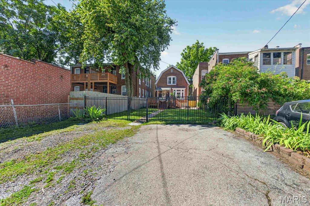 Morrison & Peugnets - Residential