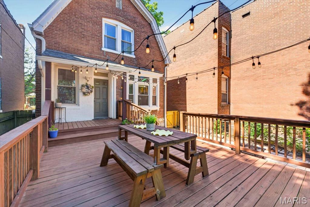 Morrison & Peugnets - Residential