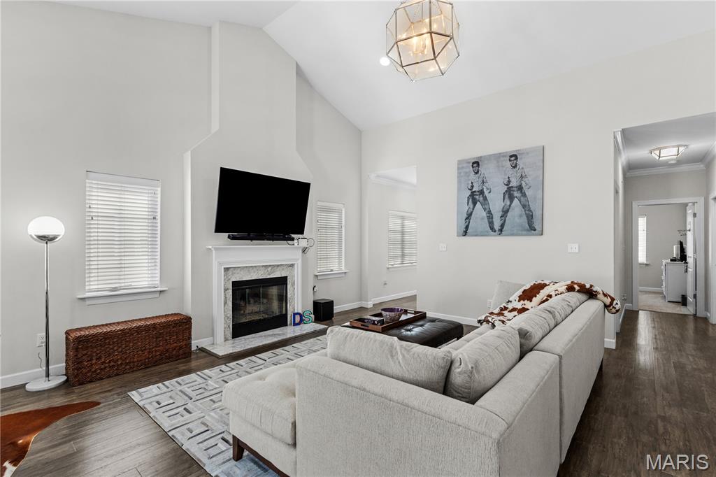Villas At Oak Bend 7 The - Residential
