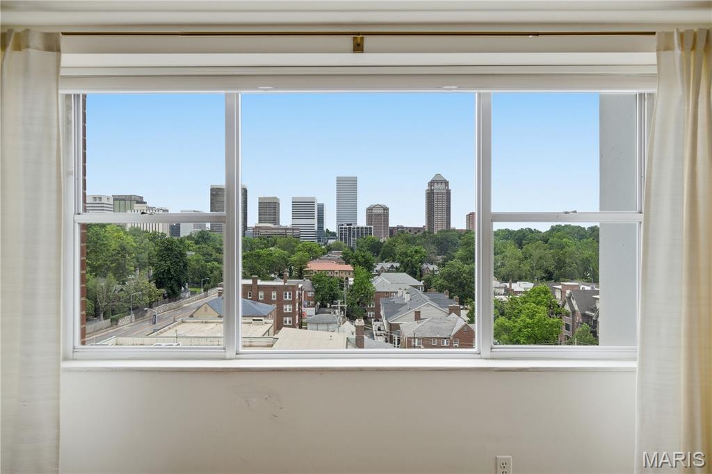 Whitehall Condo - Residential