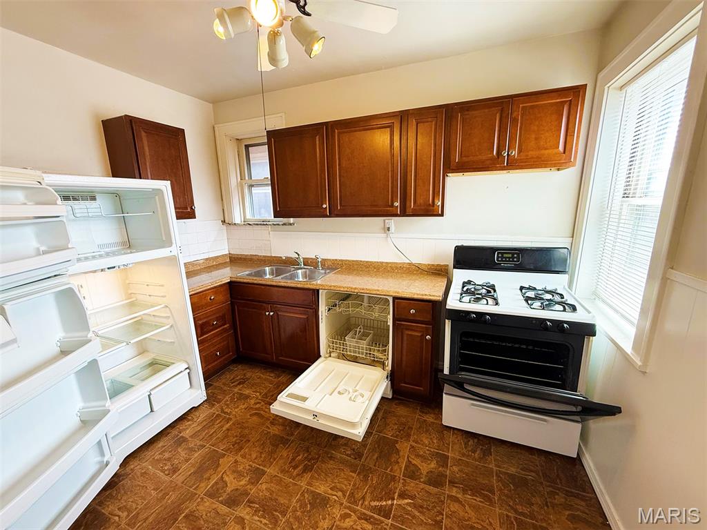 Arsenal Watson Park Add - Residential Lease