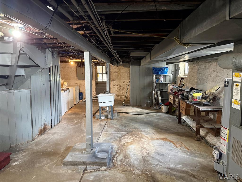 Arsenal Watson Park Add - Residential Lease