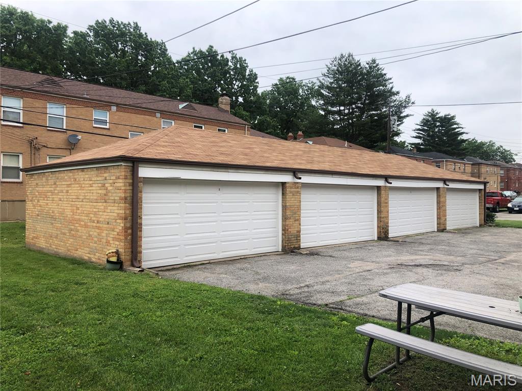 St Louis Hills Add 04 - Residential Income