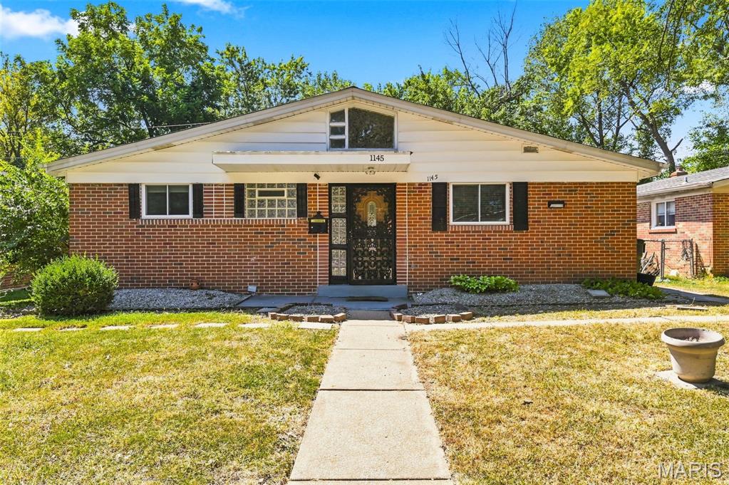 Check out this all brick Mid-Century gem in University City! Located in the Westover II neighborhood, this light-filled home has 3 beds, 1.5 baths and a full basement--plus an extra office/playroom space AND a sun porch. Close to new retail in Olivette and around the corner from the Delmar Loop and Forest Park. Don't let this one get away!