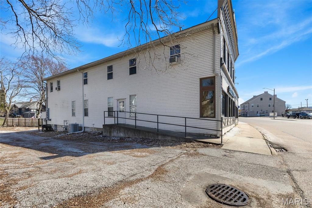 Columbia - Commercial Sale