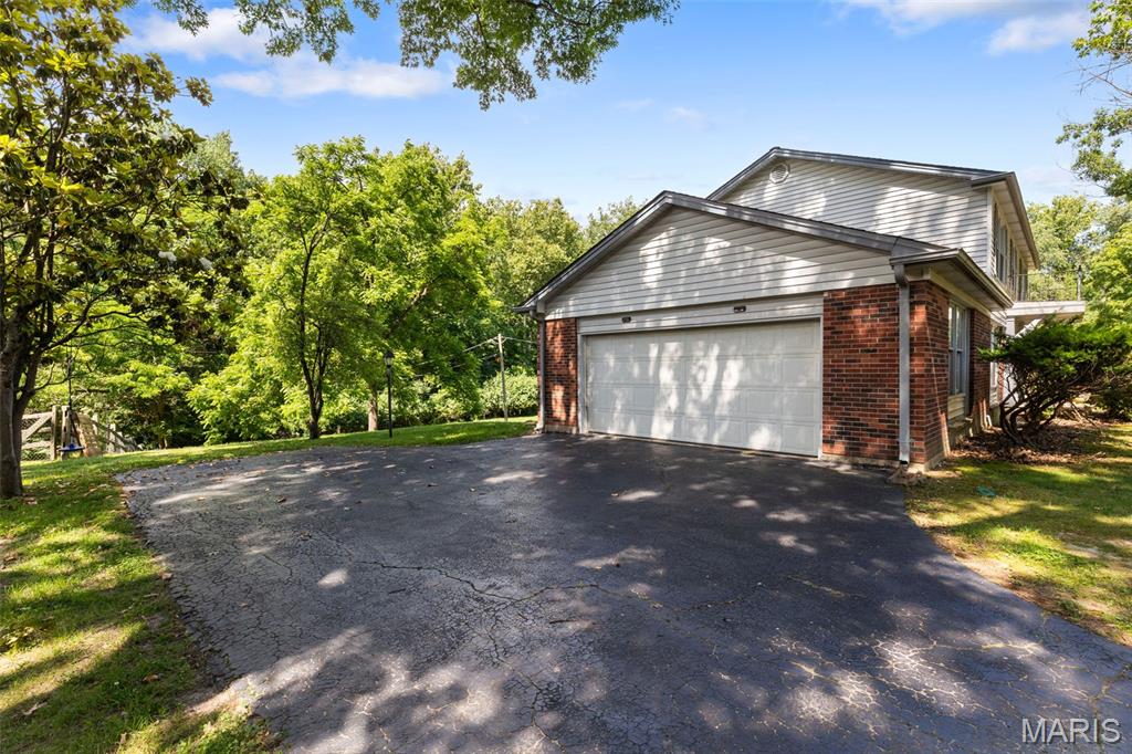 Trails West Sec Of The Village Of Green - Residential