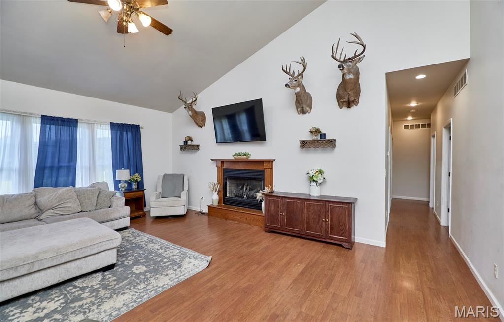Modesto Manor - Residential