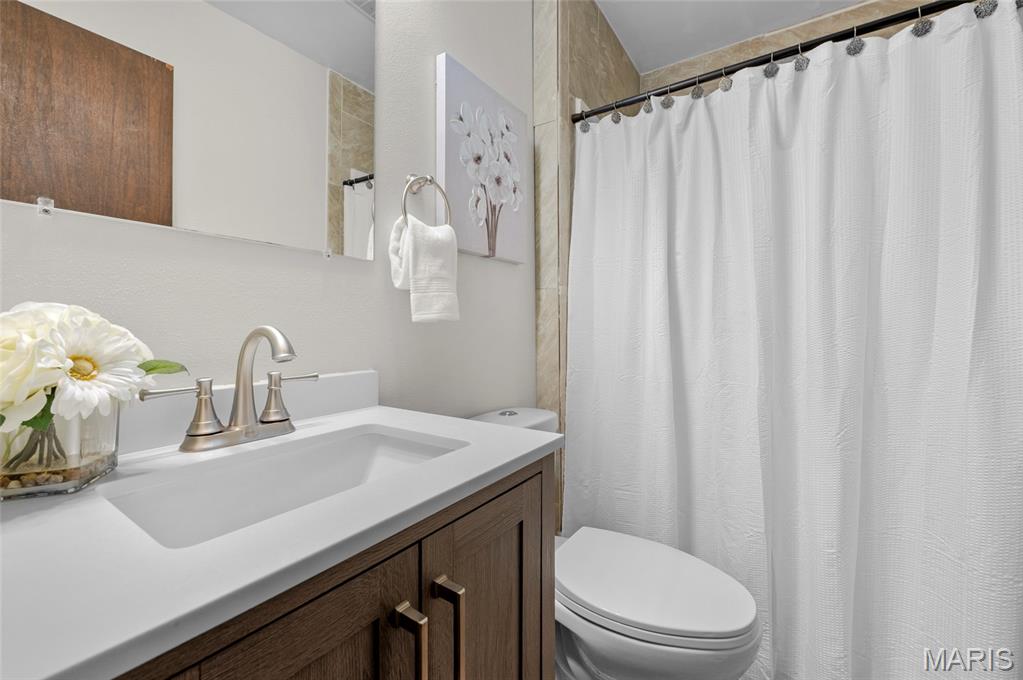 Airwood Manor - Residential