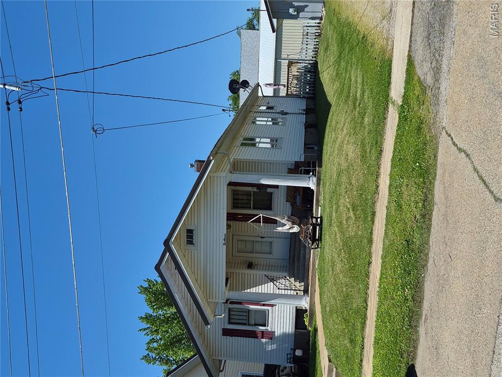 Handymand special here.  Add to your investment portfolio or make this your own home.  This 1920 home has 3 bedrooms and 1 bath.  There is Steel sideing on exterioir, newer roof, fenced back yard.  this home is occupied by a long term tenant . Rent has not been adjusted in a long time.  It is in need of some basic updates but in overall good condition.