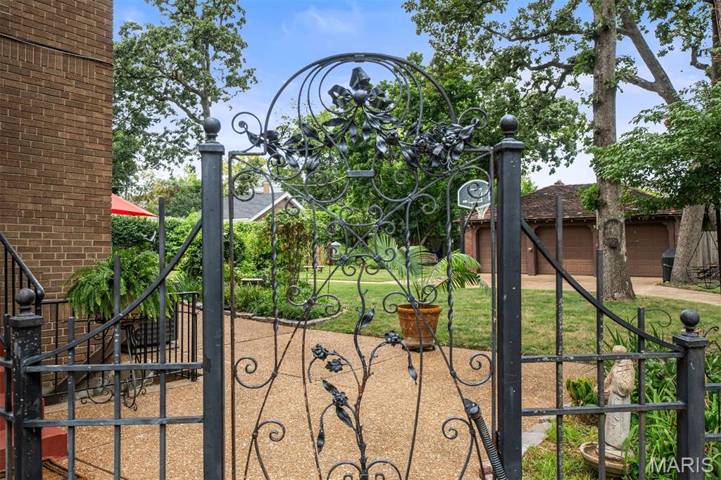 Forsyth Place - Residential