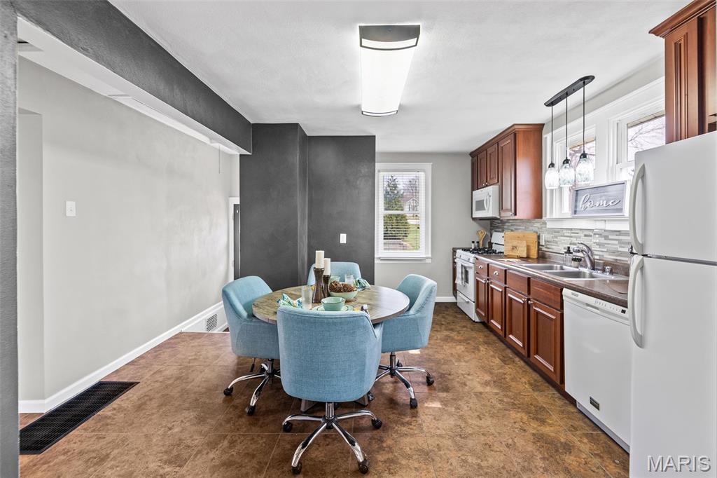J H Atkinsons 1st Add - Residential