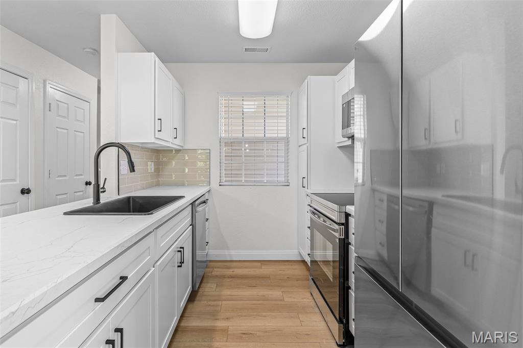 Woodside Crk Town Homes 04 - Residential