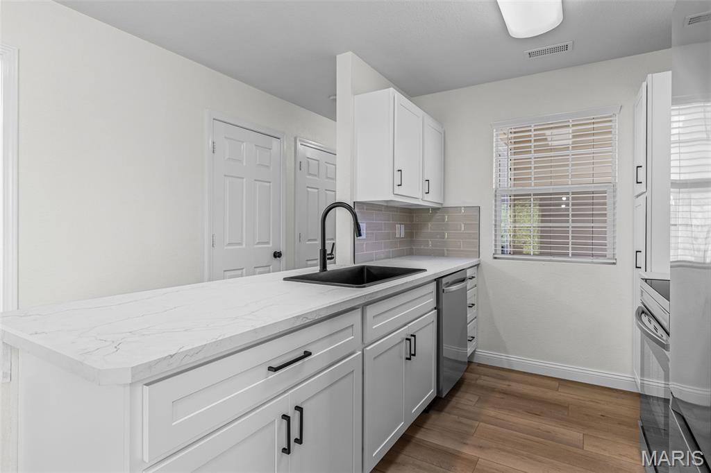 Woodside Crk Town Homes 04 - Residential