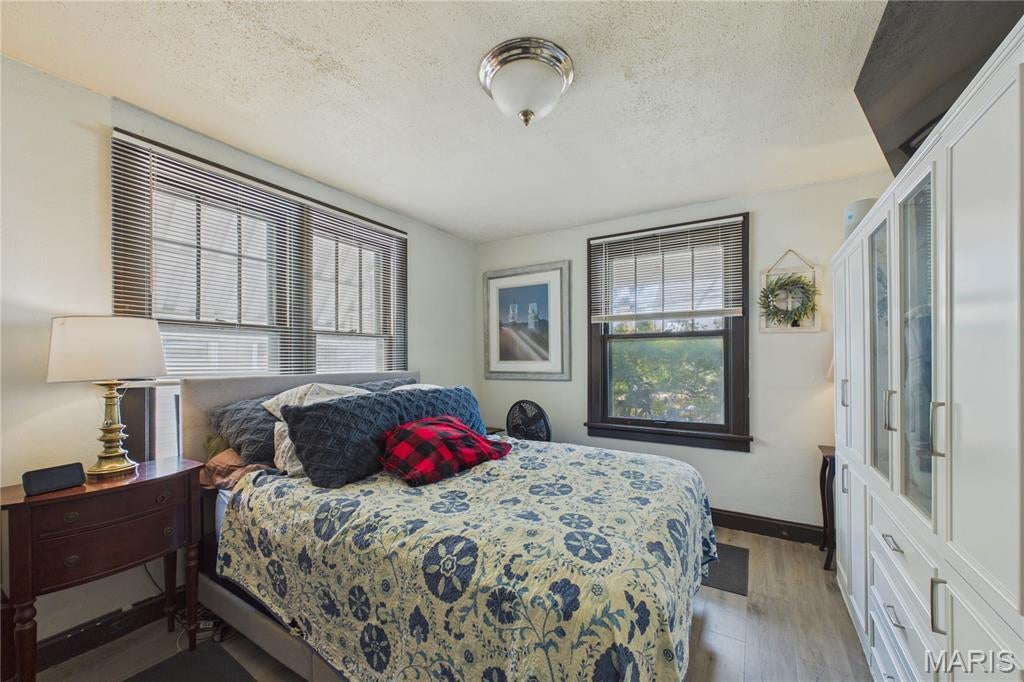 John F McDermotts Meadowbrook - Residential