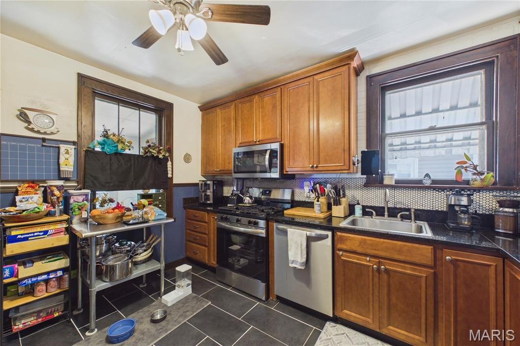 John F McDermotts Meadowbrook - Residential