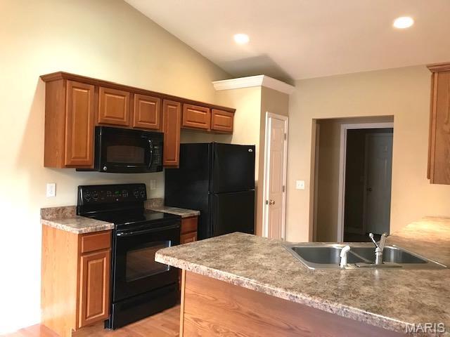 SUMMIT RIDGE - Residential Lease