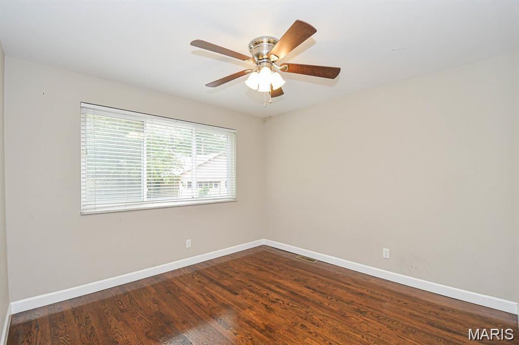 Balsons Sub Of Shaftesbury Heights - Residential Lease