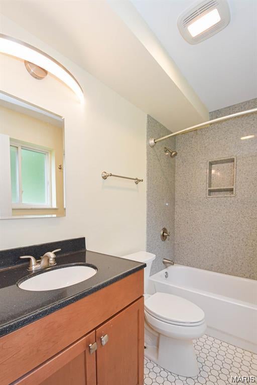 Balsons Sub Of Shaftesbury Heights - Residential Lease