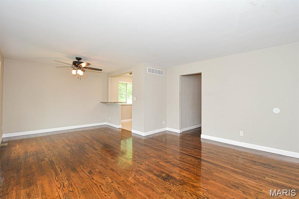 Balsons Sub Of Shaftesbury Heights - Residential Lease
